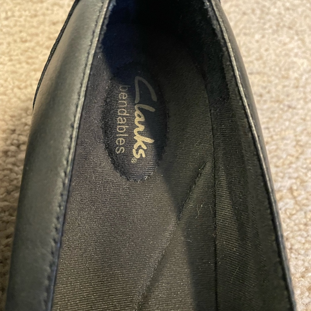 Clarks Bendables Loafers - Picture 8 of 8
